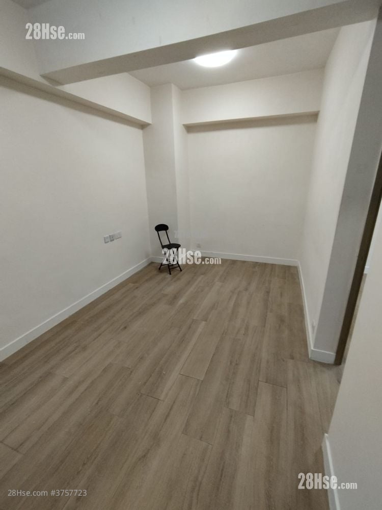 新中环大厦 售盘 2 房 , 1 浴室 278 平方尺