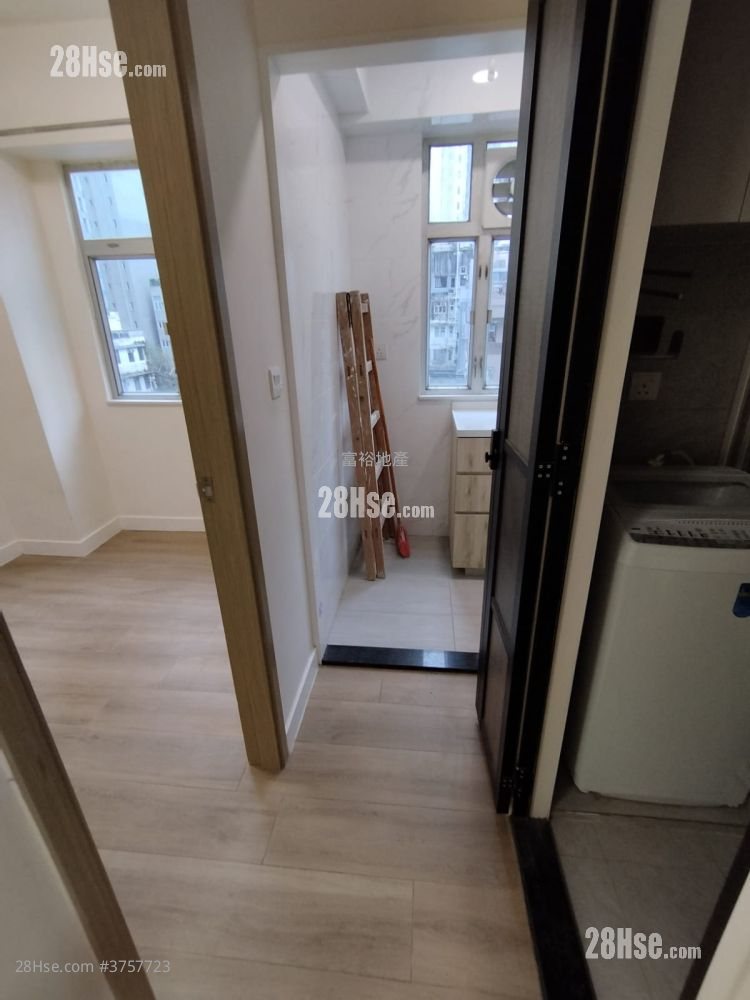 新中环大厦 售盘 2 房 , 1 浴室 278 平方尺