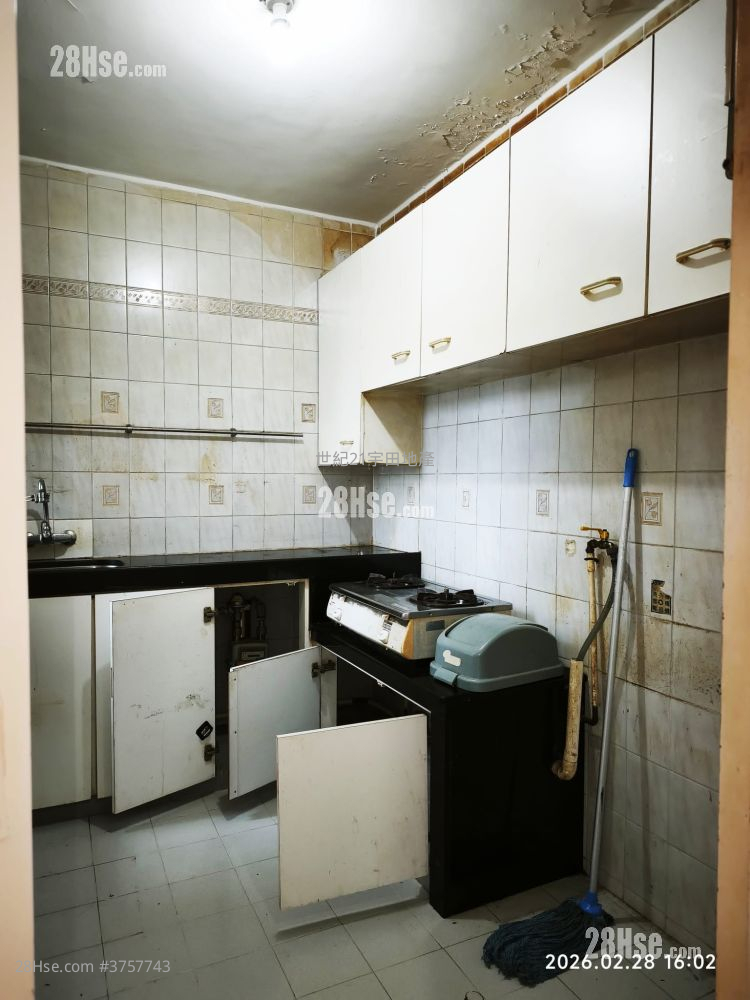 麗城花園 售盤 3 房 , 1 浴室 572 平方呎