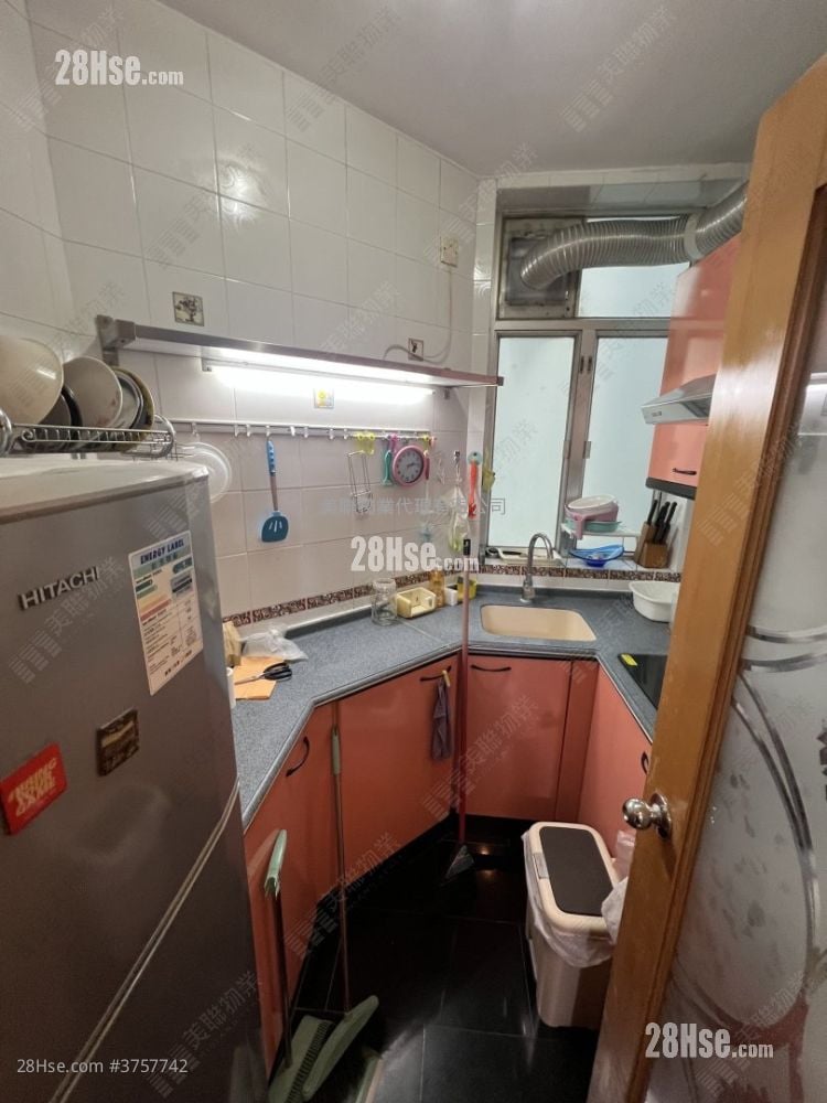 Discovery Park Sell 2 Bedrooms 493 ft²