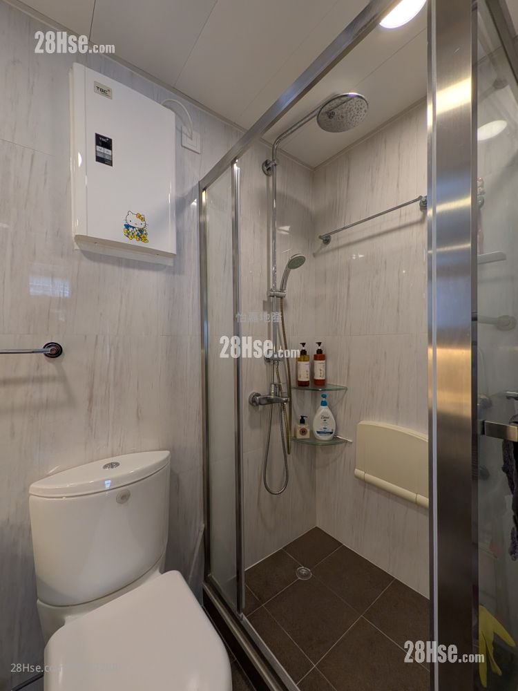 Island Place Sell 2 Bedrooms 620 ft²