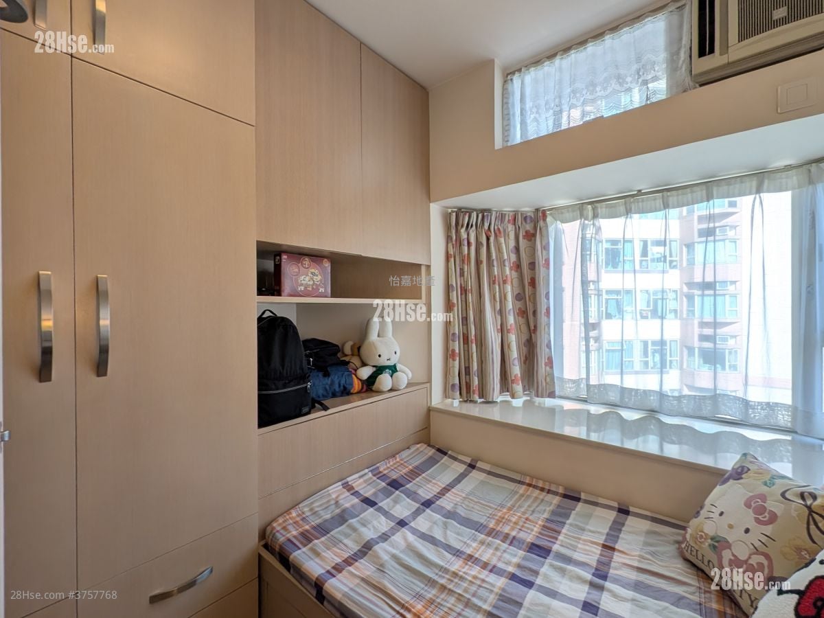 Island Place Sell 2 Bedrooms 620 ft²