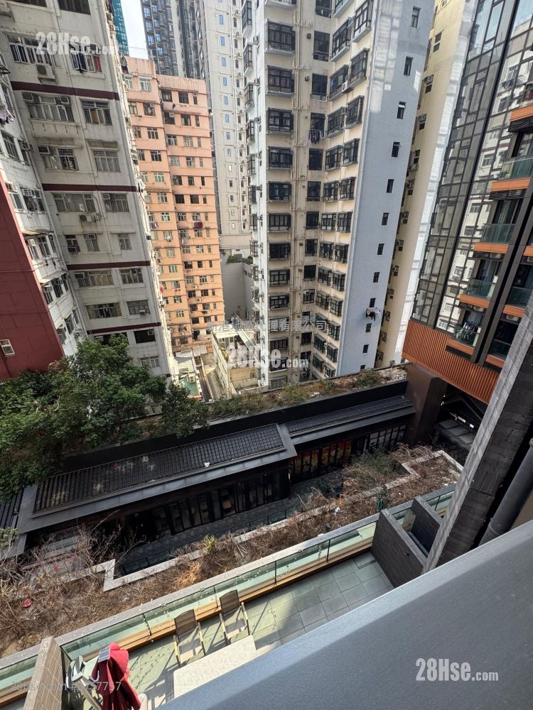 The Vantage Sell Studio , 1 Bathroom 189 ft²