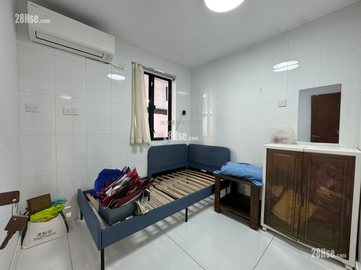 Village Sell 2 Bedrooms , 1 Bathroom 700 ft²