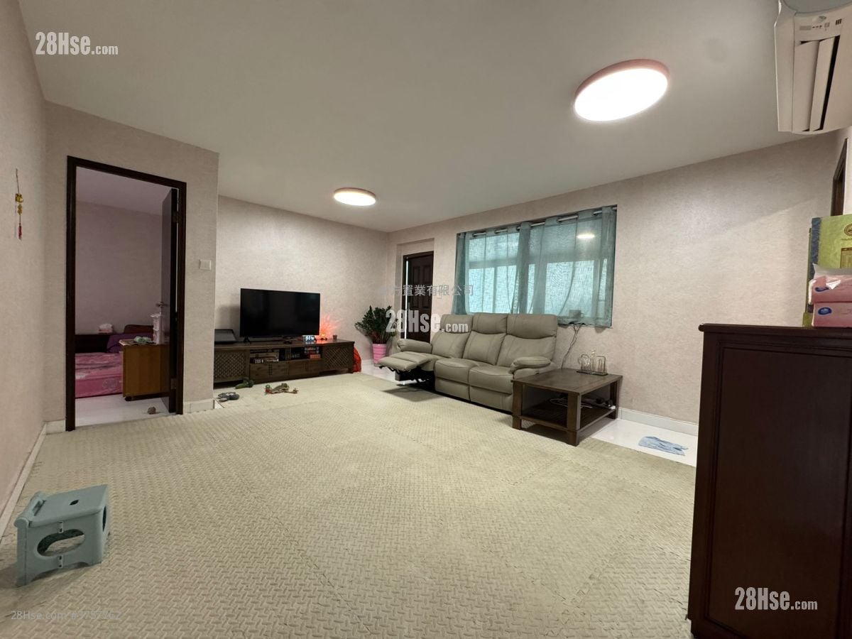 Village Sell 2 Bedrooms , 1 Bathroom 700 ft²