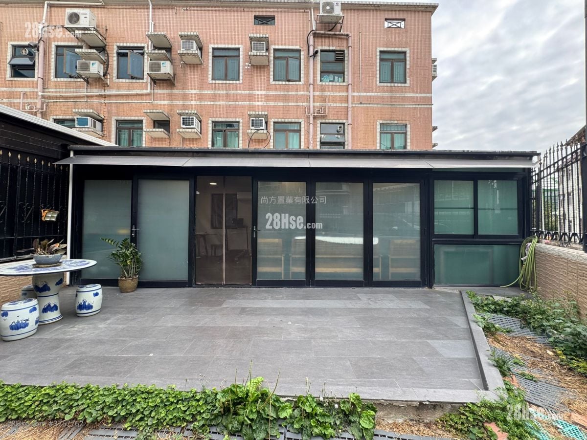 Village Sell 2 Bedrooms , 1 Bathroom 700 ft²