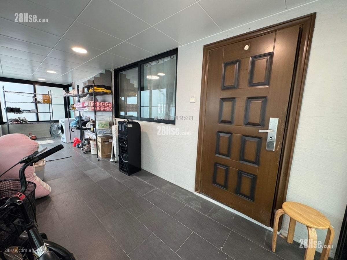 Village Sell 2 Bedrooms , 1 Bathroom 700 ft²