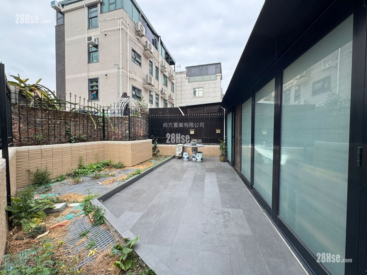 Village Sell 2 Bedrooms , 1 Bathroom 700 ft²