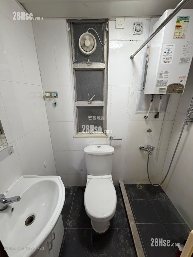 Jade Plaza Rental 2 Bedrooms , 1 Bathroom 274 ft²