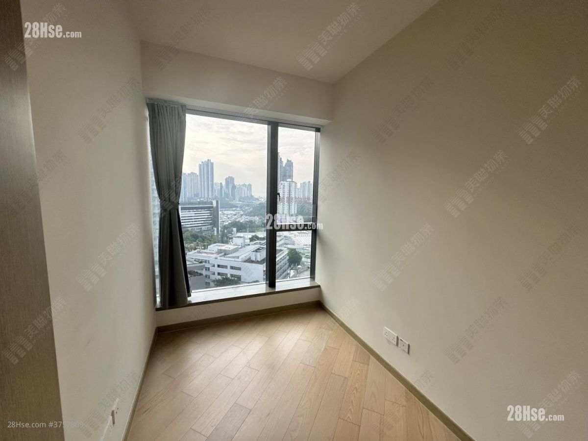 港岛南岸 售盘 4 房 1,135 平方尺