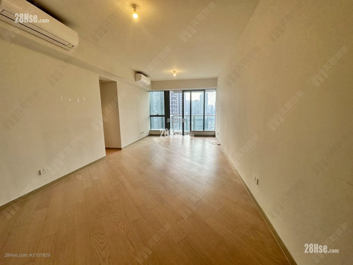 港岛南岸 售盘 4 房 1,135 平方尺