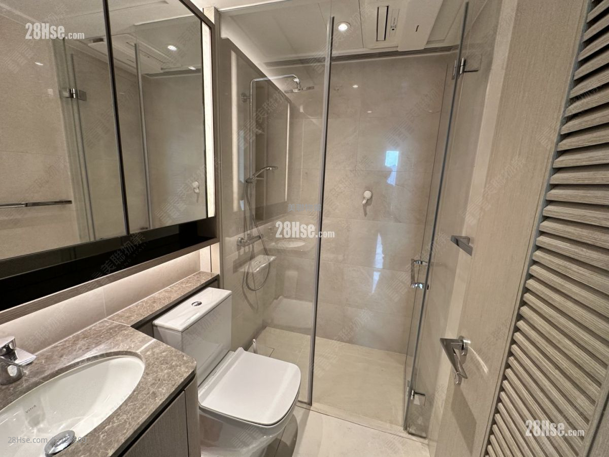 港岛南岸 售盘 4 房 1,135 平方尺