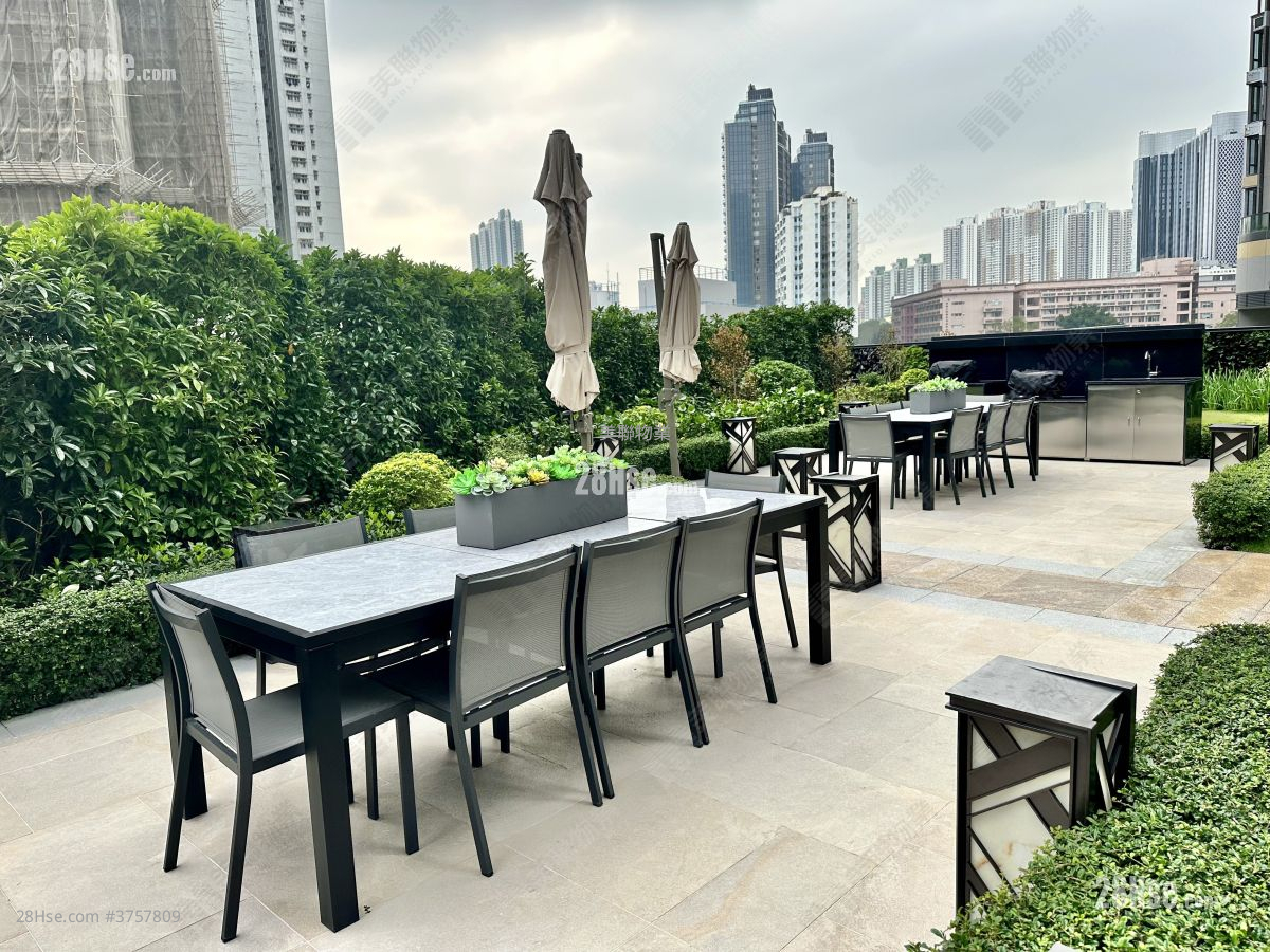 港岛南岸 售盘 4 房 1,135 平方尺