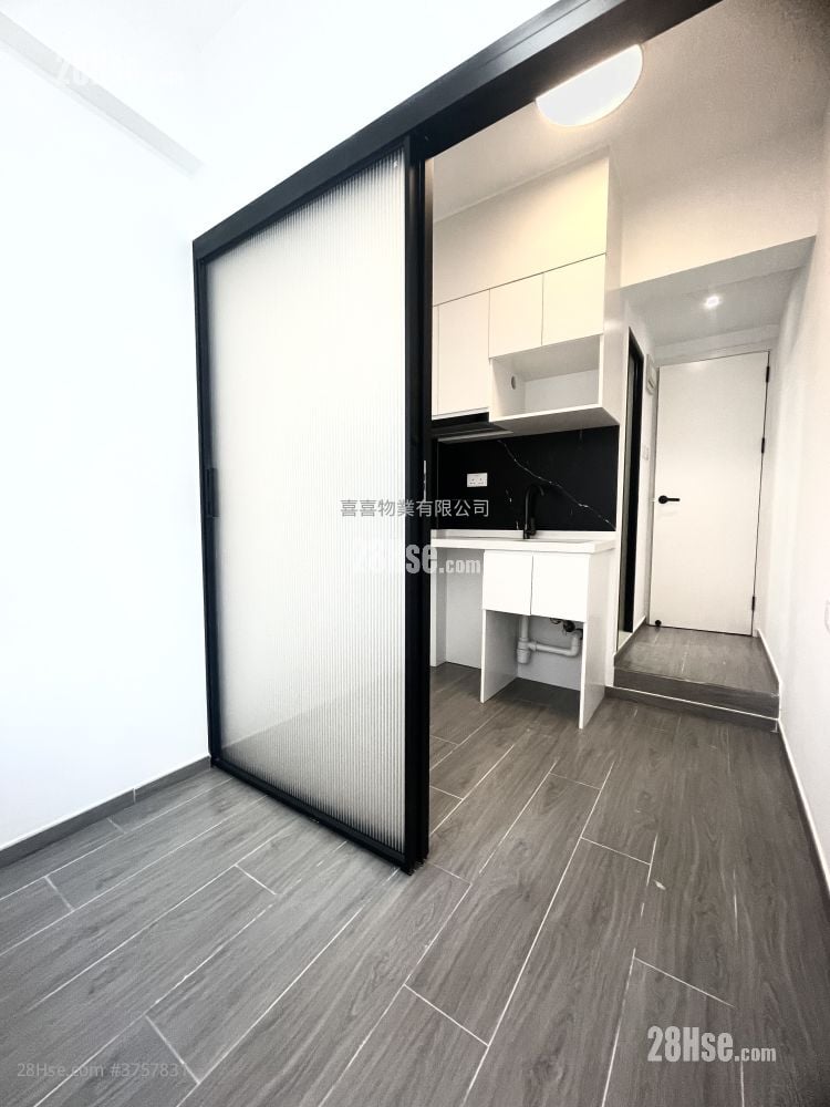 Apartment Rental 1 Bedroom , 1 Bathroom 180 ft²