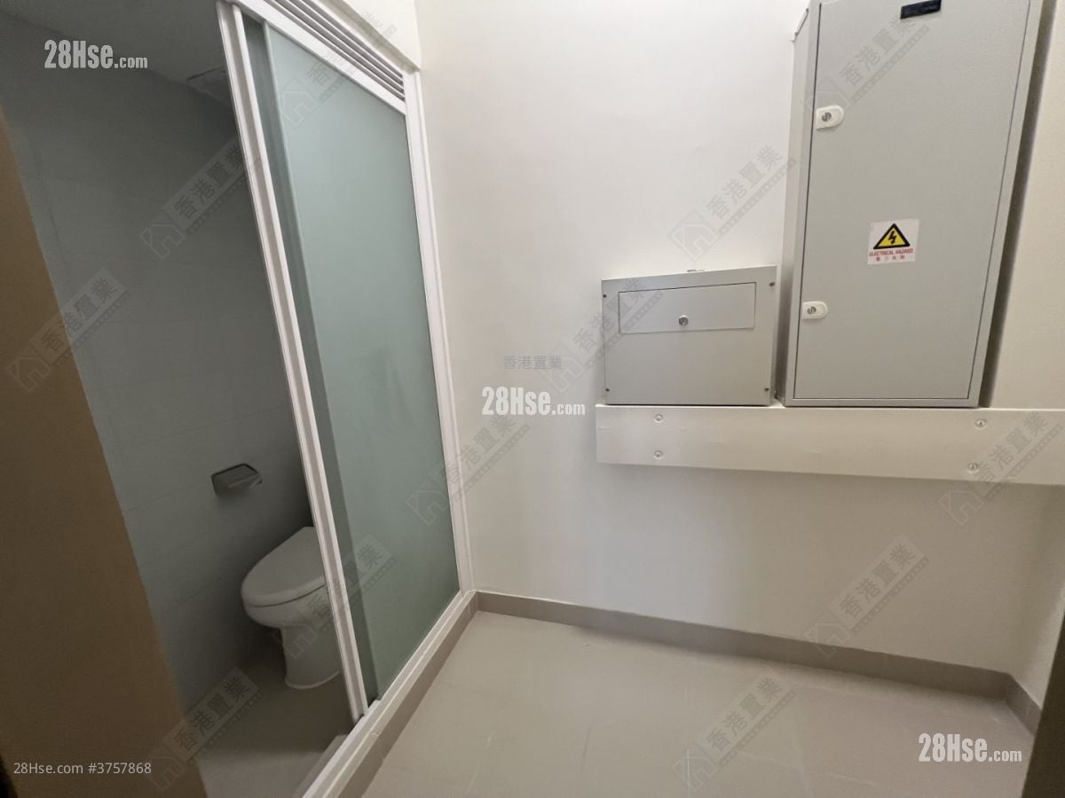 Cullinan West Sell 4 Bedrooms , 4 Bathrooms 1,358 ft²