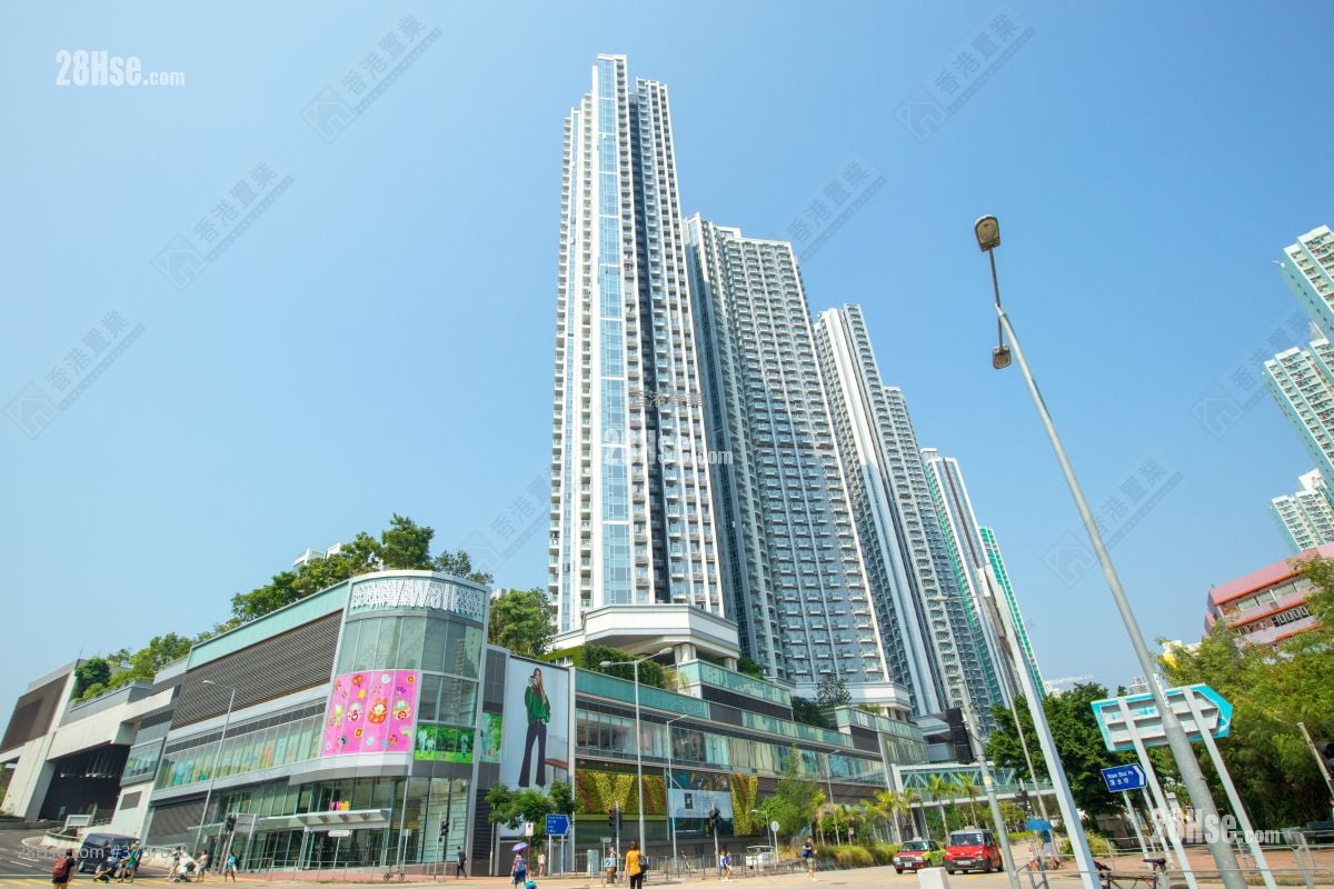 Cullinan West Sell 4 Bedrooms , 4 Bathrooms 1,358 ft²