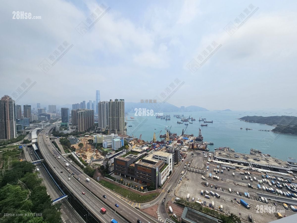 Cullinan West Sell 4 Bedrooms , 4 Bathrooms 1,358 ft²