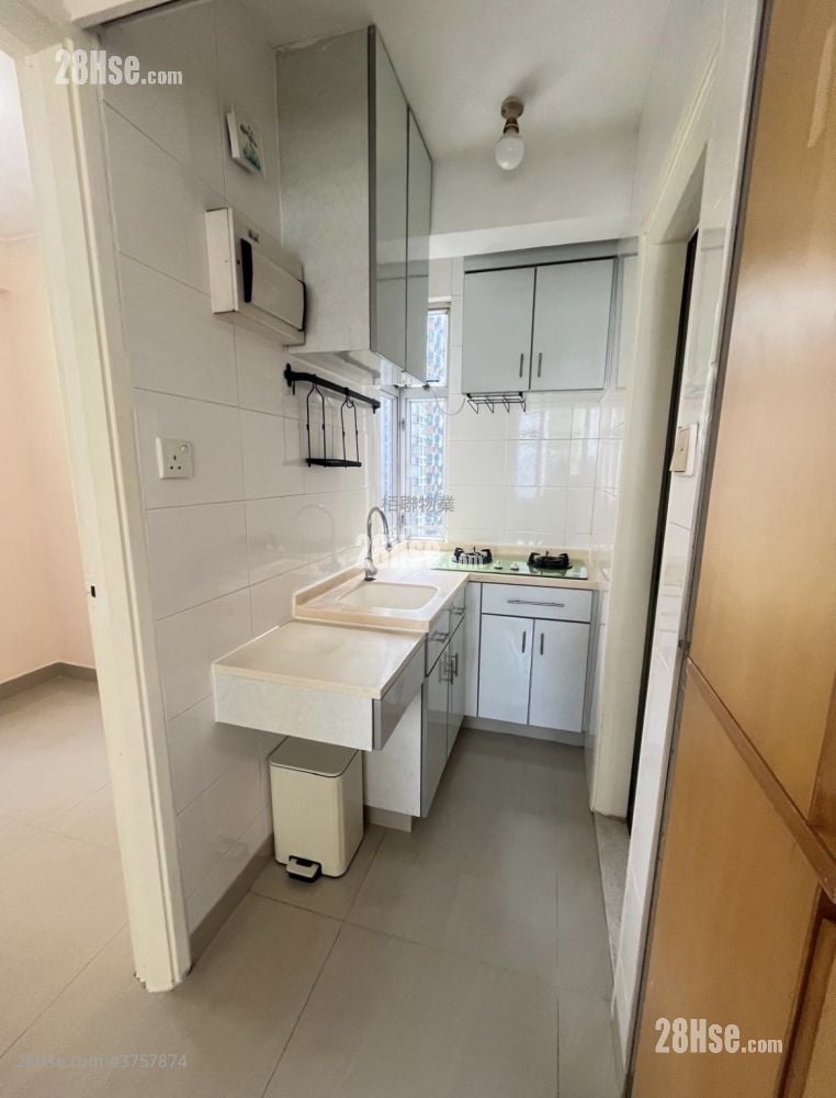 Kam Ho Court Rental 1 Bedroom 233 ft²