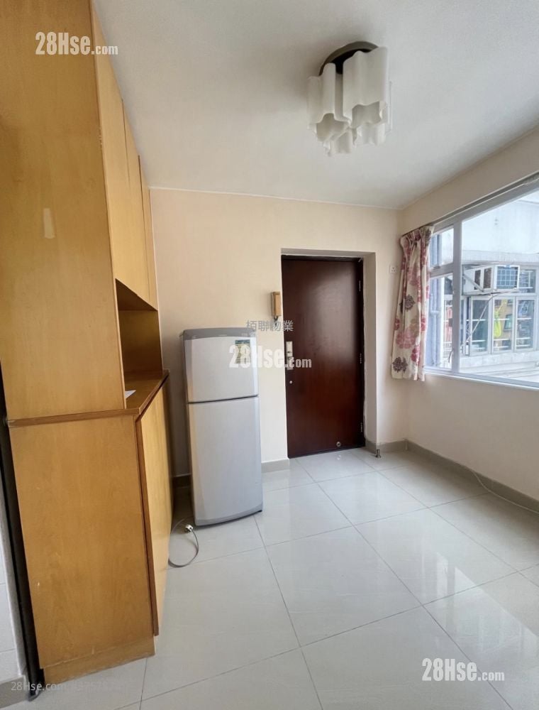 Kam Ho Court Rental 1 Bedroom 233 ft²