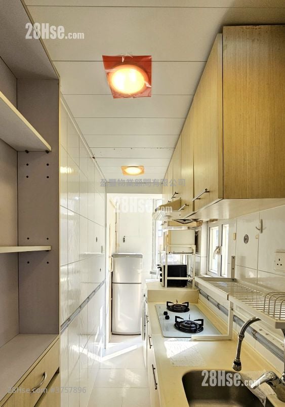 厨房: 嘉威阁 售盘 1 房 , 1 浴室 311 平方尺