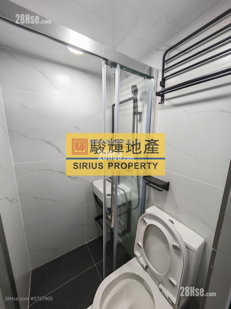 龍飛大廈 租盤 1 房 , 1 浴室 180 平方呎