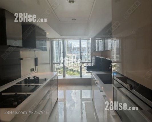 Cullinan West Sell 4 Bedrooms 1,214 ft²