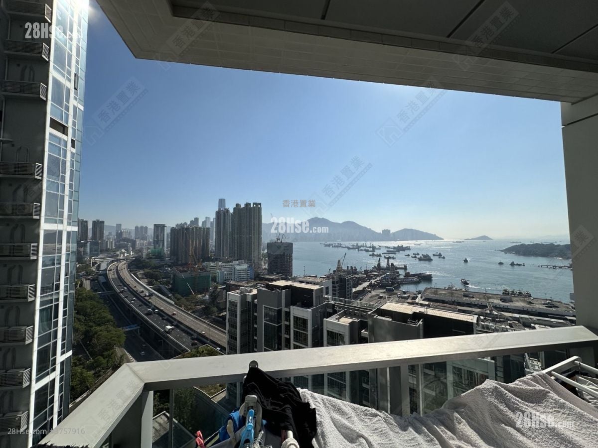 Cullinan West Sell 4 Bedrooms 1,214 ft²