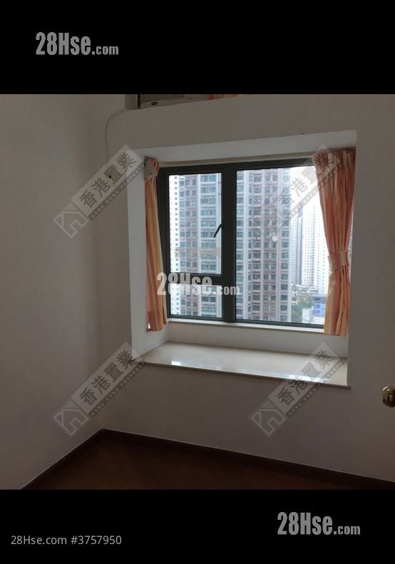 Residence Oasis Sell 2 Bedrooms , 1 Bathroom 507 ft²