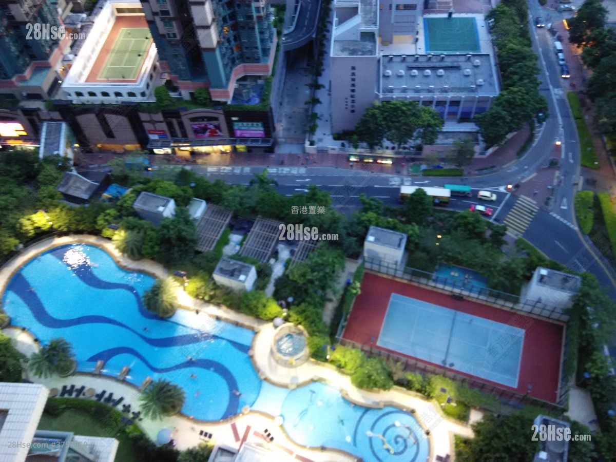 蔚藍灣畔 售盤 3 房 , 2 浴室 742 平方呎