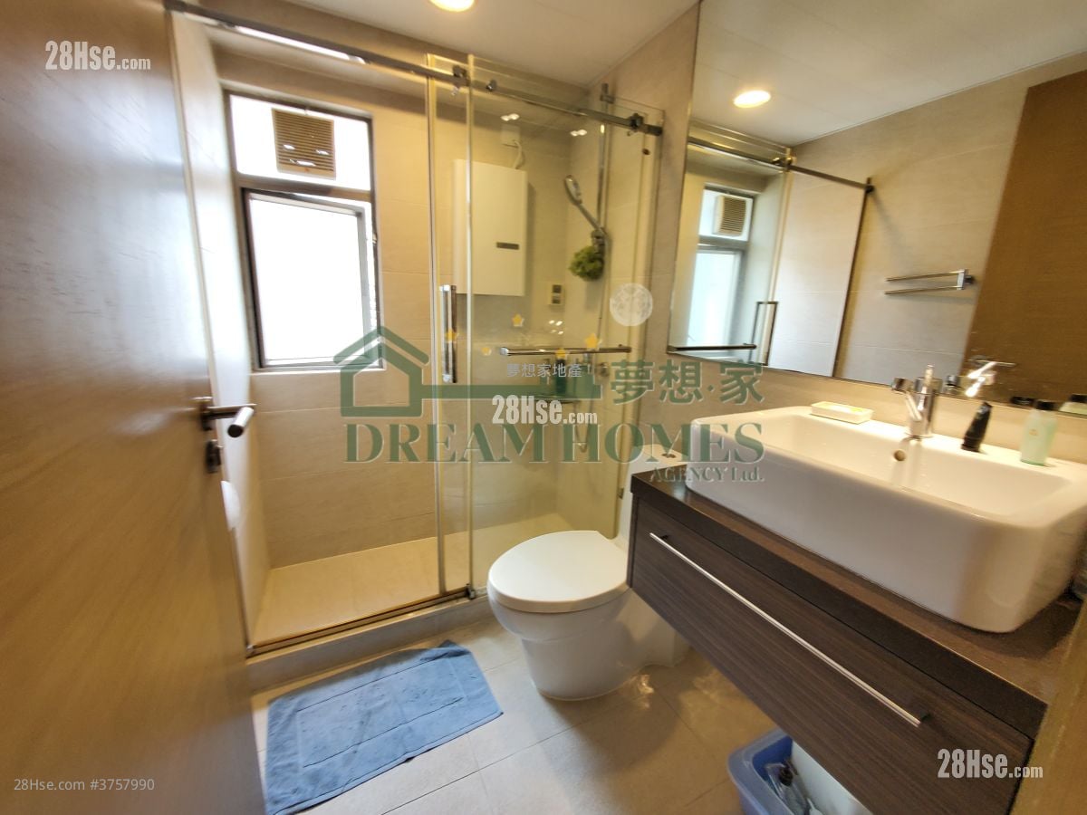 Hilary Court Sell 2 Bedrooms , 2 Bathrooms 659 ft²