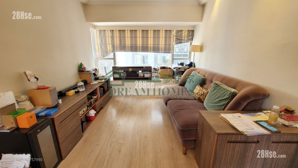 Hilary Court Sell 2 Bedrooms , 2 Bathrooms 659 ft²