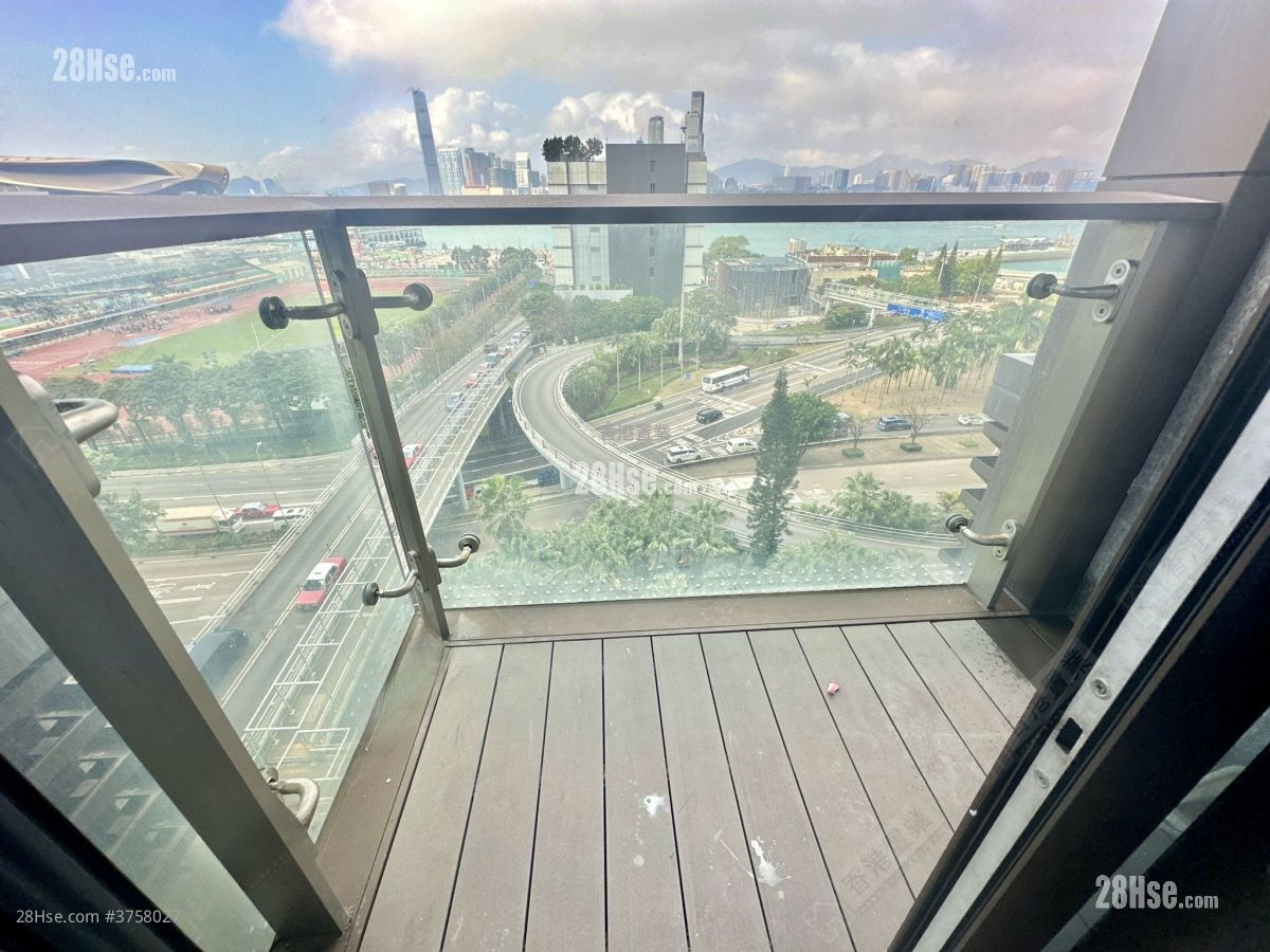 The Gloucester Sell 1 Bedroom , 1 Bathroom 342 ft²