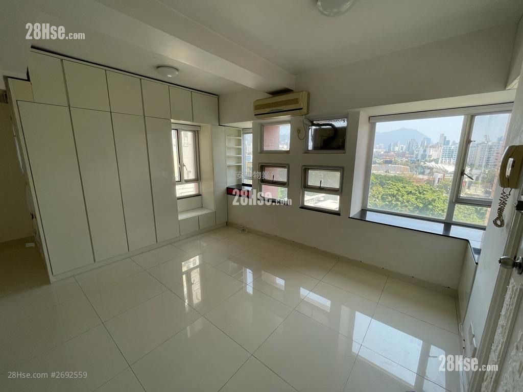 Circle Garden Rental 1 Bedroom , 1 Bathroom 330 ft²