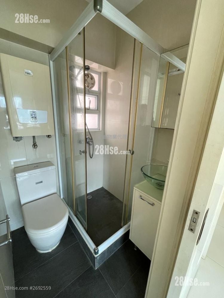 Circle Garden Rental 1 Bedroom , 1 Bathroom 330 ft²