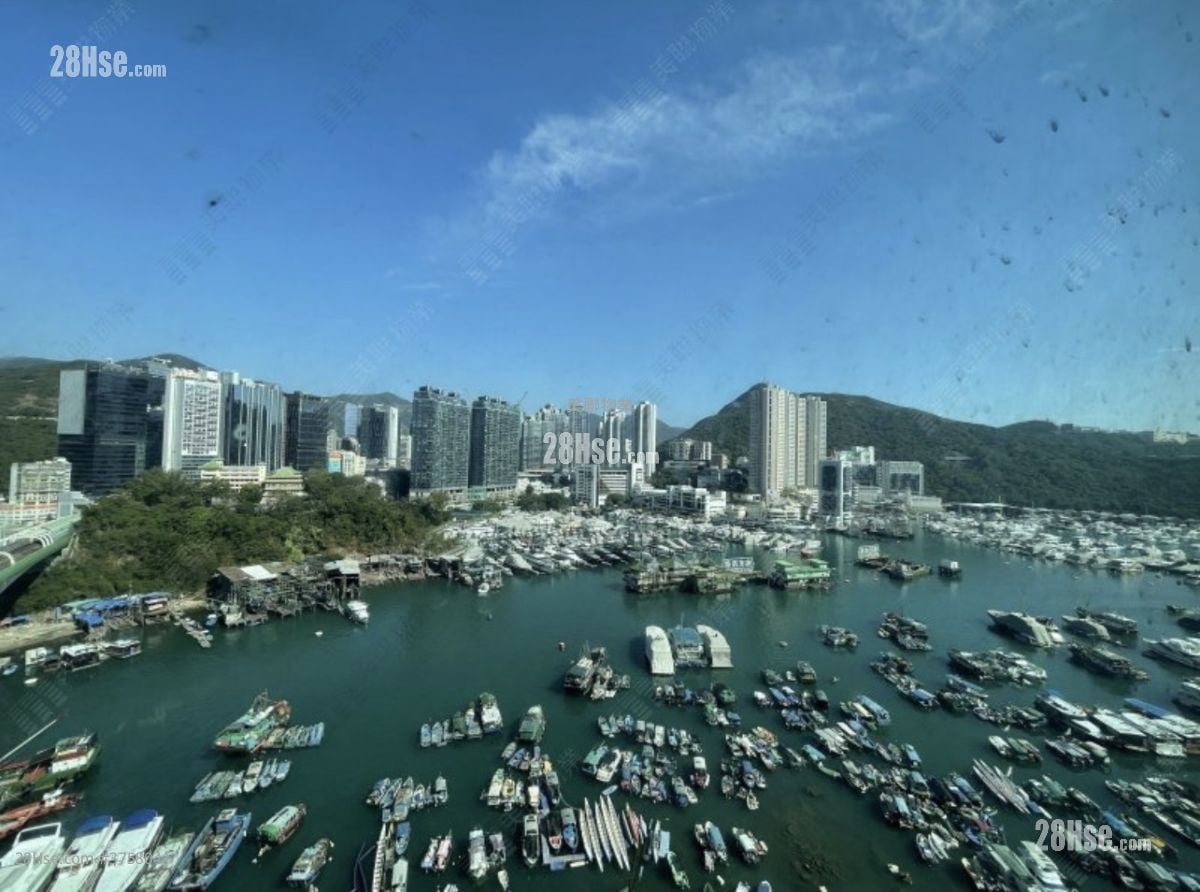 Sham Wan Towers Sell 3 Bedrooms 579 ft²