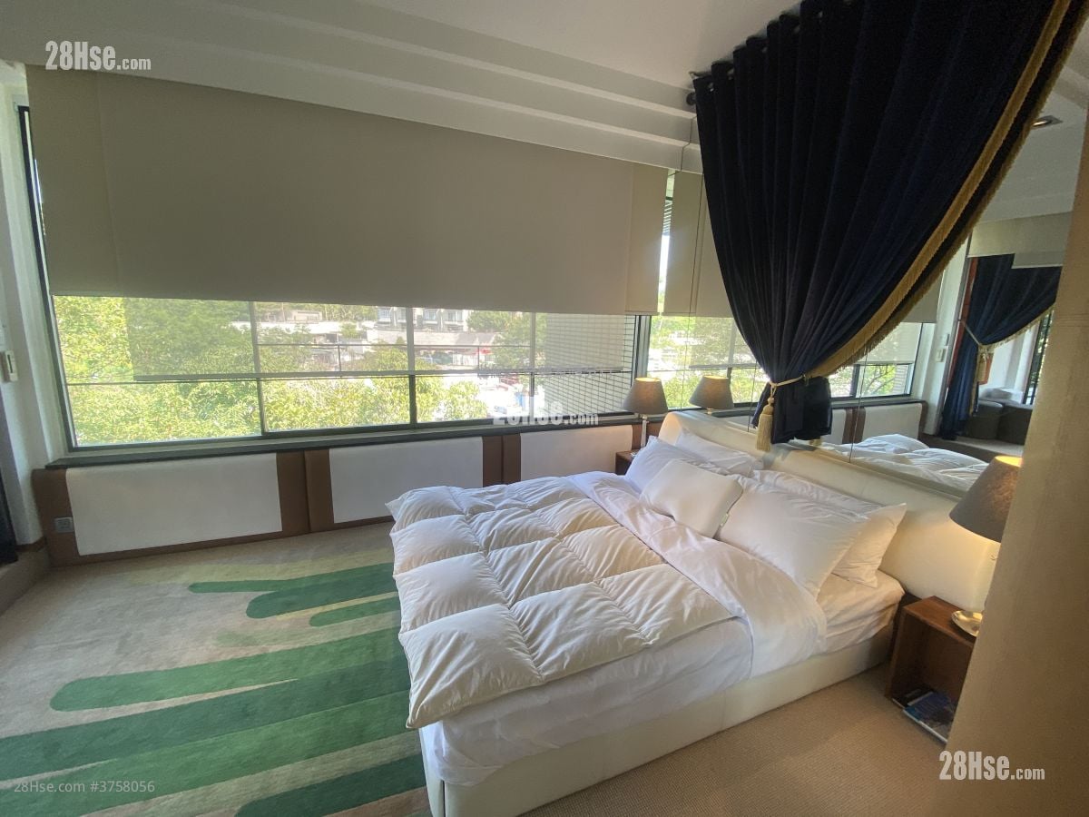 Miami Crescent Sell 2 Bedrooms , 3 Bathrooms 1,841 ft²