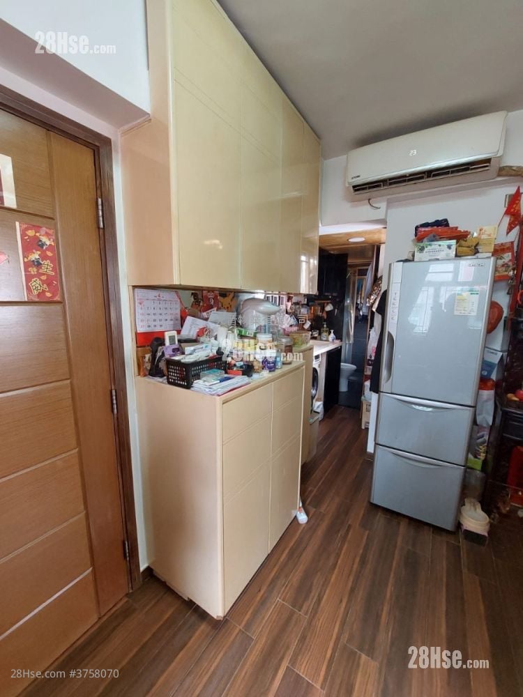 鸿运大厦 售盘 2 房 , 1 浴室 253 平方尺