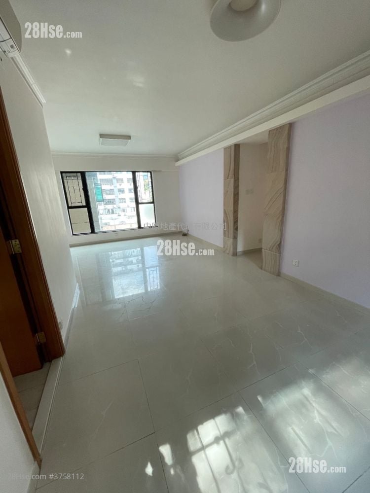 Wayne Place Sell 3 Bedrooms 912 ft²