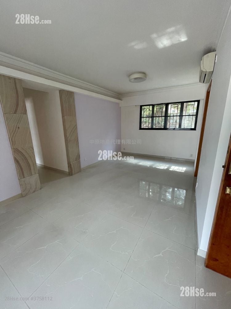 Wayne Place Sell 3 Bedrooms 912 ft²