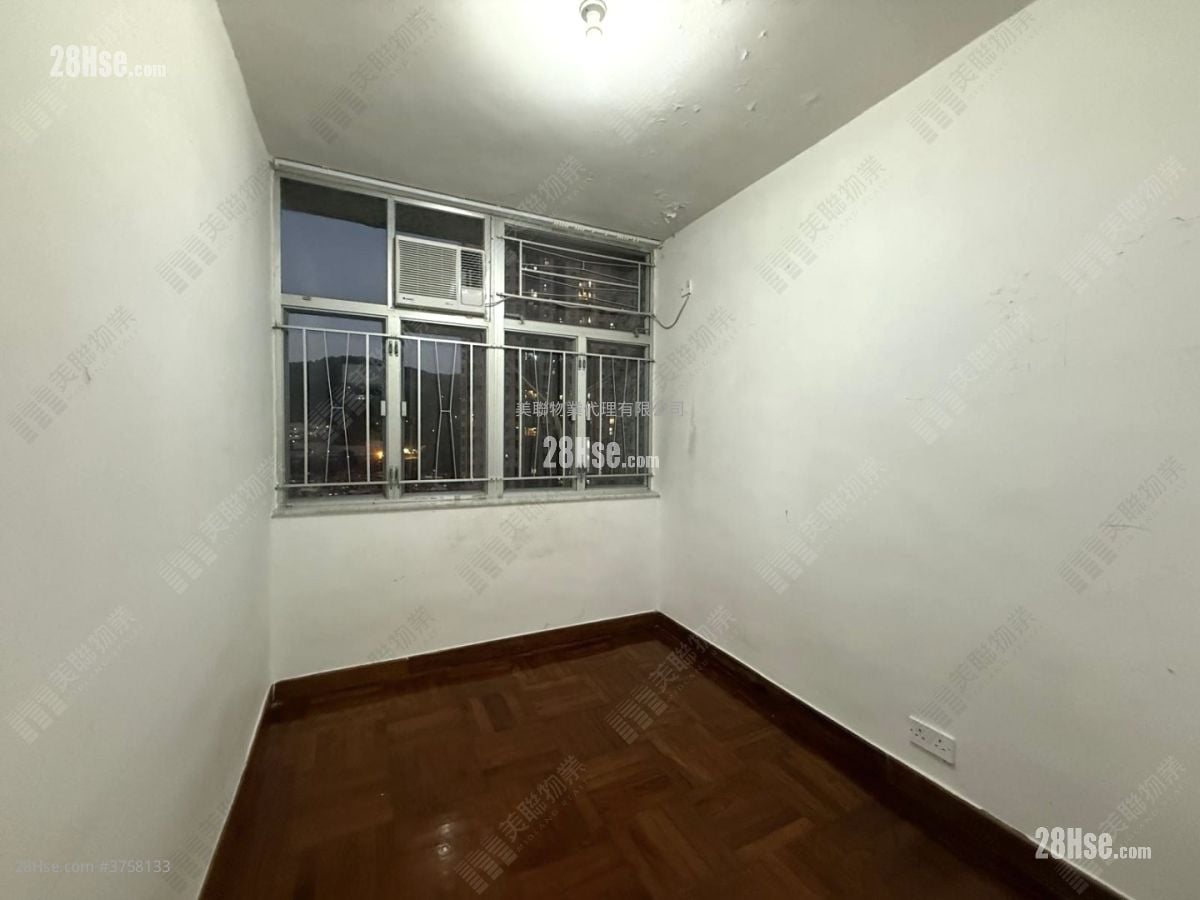 Yu Ming Court Sell 1 Bedroom , 1 Bathroom 546 ft²