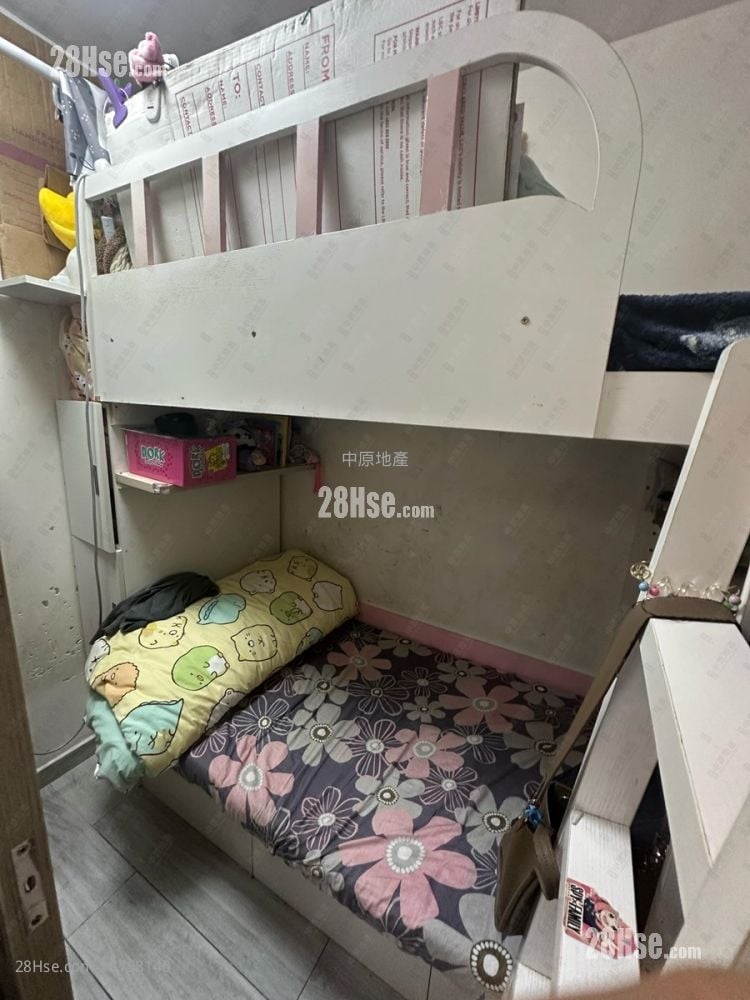 Ping Yan Court Sell 2 Bedrooms , 1 Bathroom 376 ft²