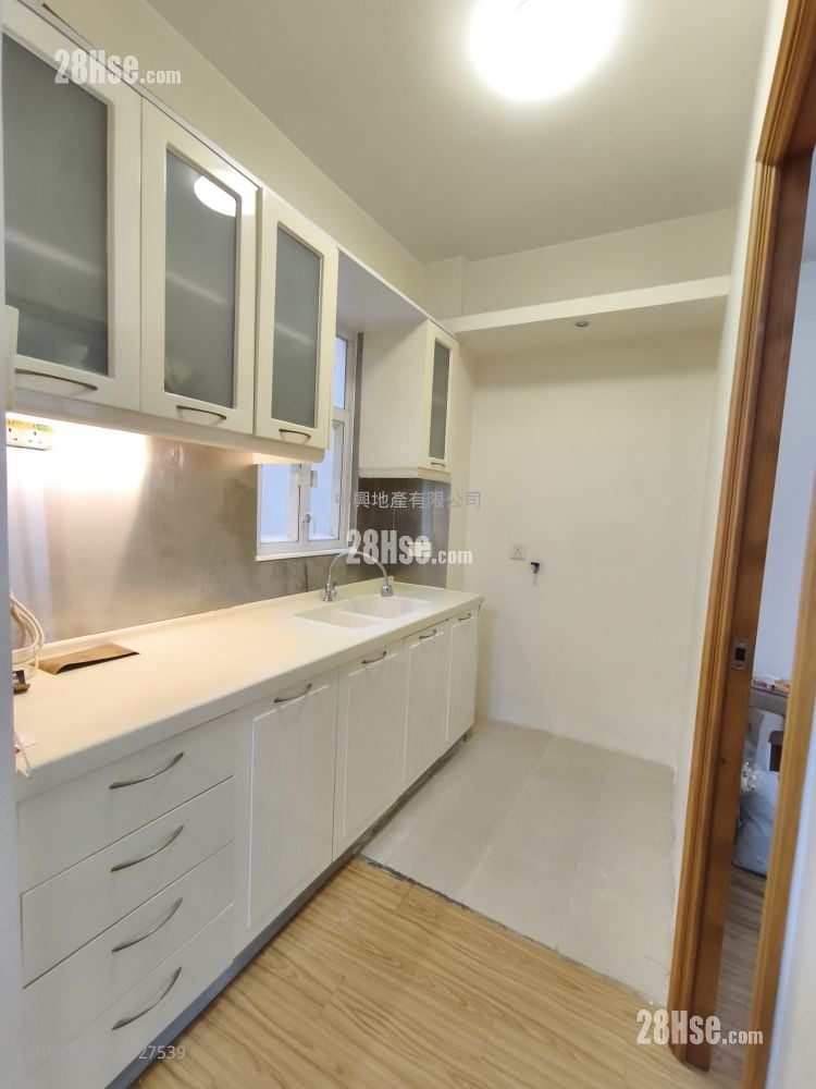 Hang Wan Building Rental 2 Bedrooms , 1 Bathroom 320 ft²