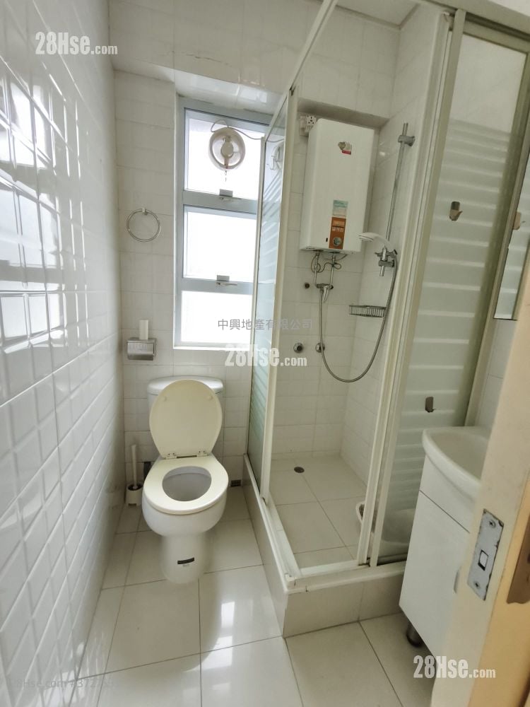 Hang Wan Building Rental 2 Bedrooms , 1 Bathroom 320 ft²