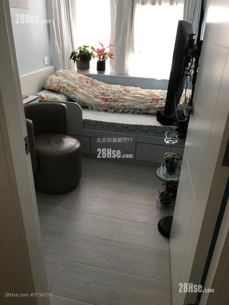 康怡花园 售盘 3 房 , 2 浴室 668 平方尺