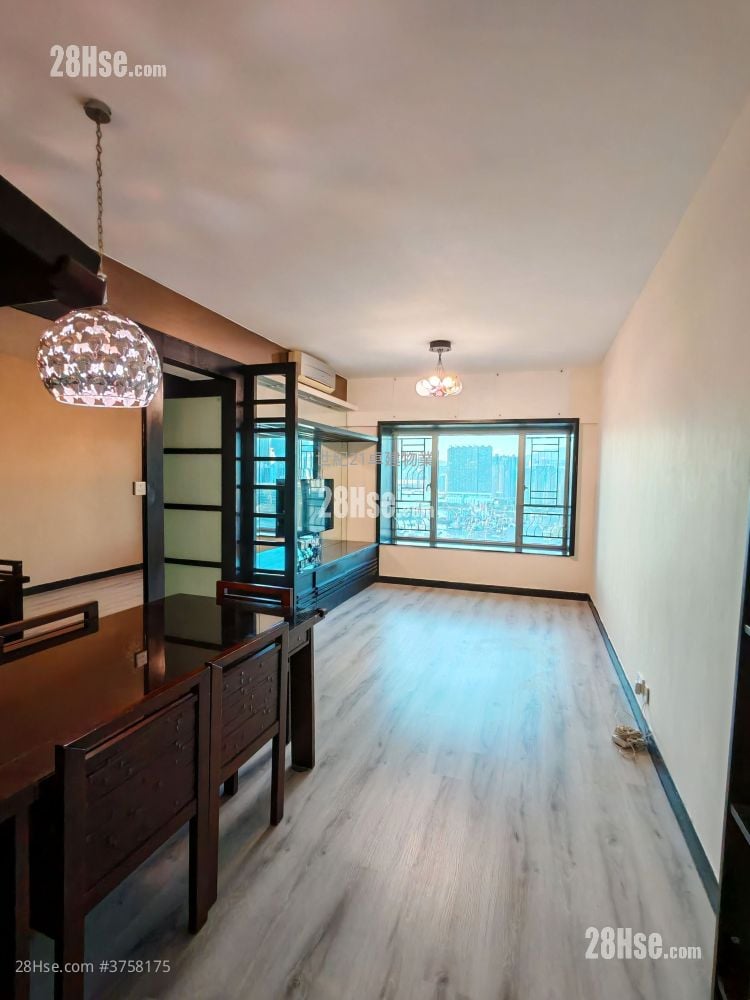 擎天半岛 售盘 3 房 , 2 浴室 849 平方尺