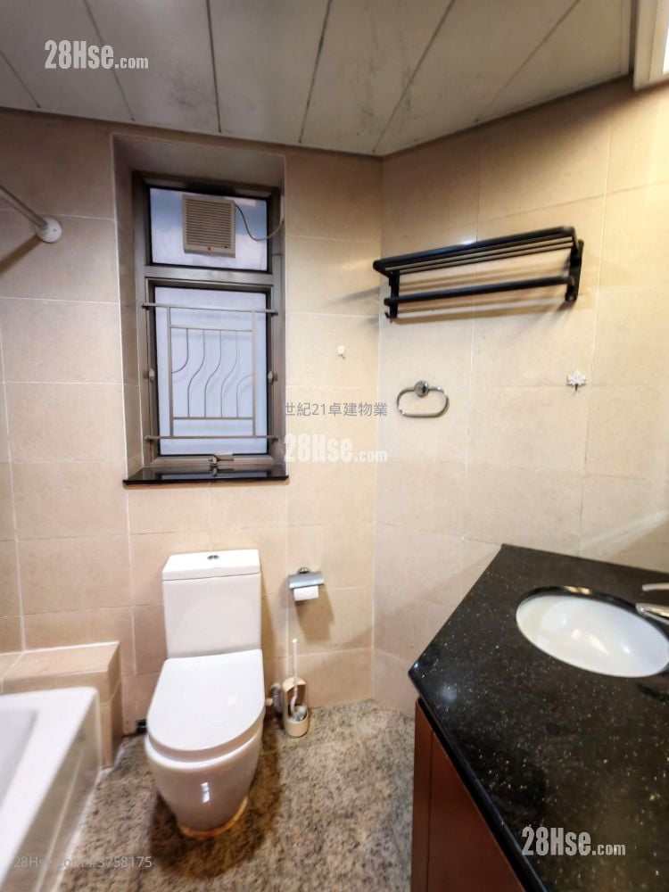 擎天半岛 售盘 3 房 , 2 浴室 849 平方尺