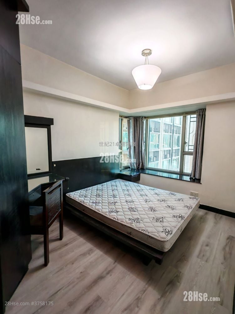 擎天半岛 售盘 3 房 , 2 浴室 849 平方尺