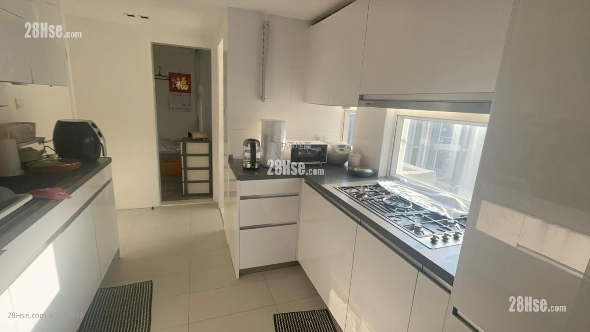 Kingsford Gardens Sell 3 Bedrooms , 3 Bathrooms 1,313 ft²