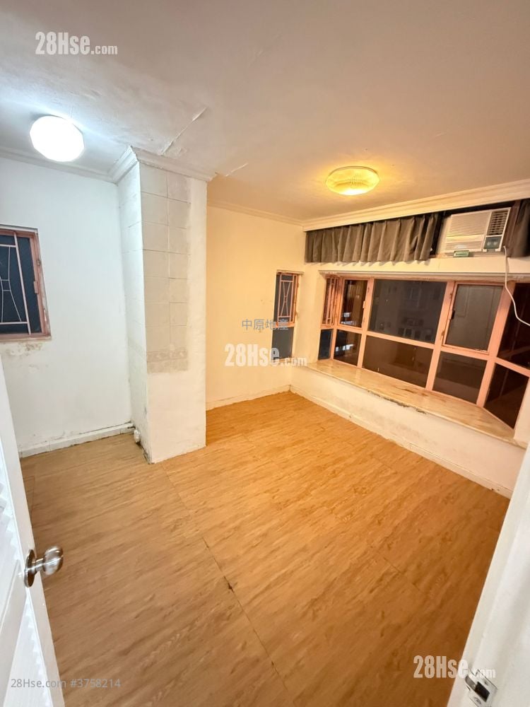 香港黄金海岸 售盘 3 房 , 1 浴室 685 平方尺