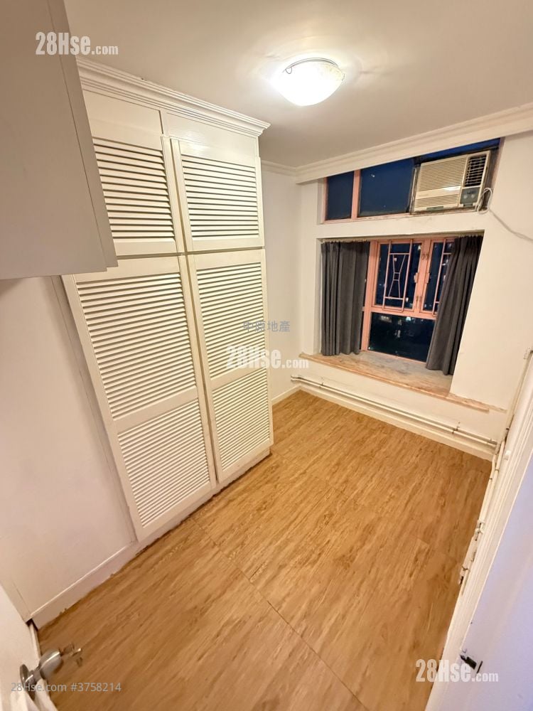 香港黄金海岸 售盘 3 房 , 1 浴室 685 平方尺